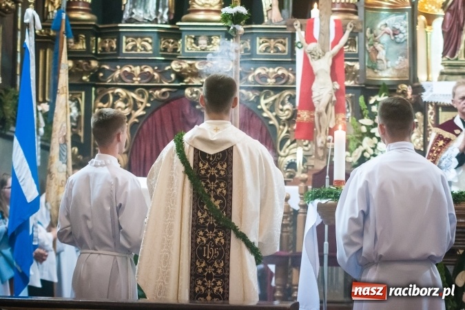 Zdjęcie w galerii na portalu naszraciborz.pl: Parafia WNMP dała Kościołowi nowego kapłana. Prymicje ks. Patryka Wramby  wiadomości z regionu