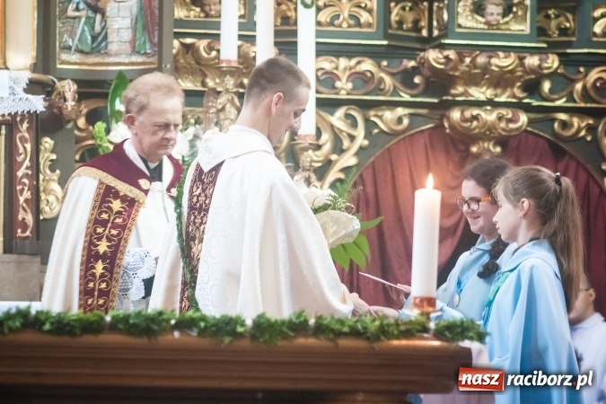 Zdjęcie w galerii na portalu naszraciborz.pl: Parafia WNMP dała Kościołowi nowego kapłana. Prymicje ks. Patryka Wramby  wiadomości z regionu