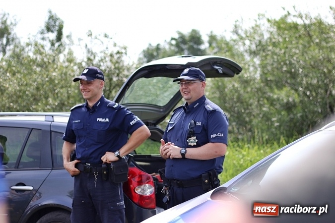 Zdjęcie w galerii na portalu naszraciborz.pl: Bezpieczny wypoczynek i zawody wędkarskie w Łęgu wiadomości z regionu