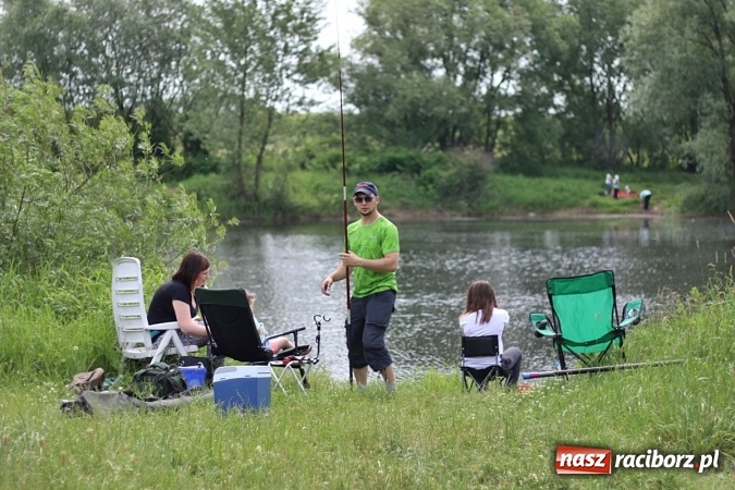 Zdjęcie w galerii na portalu naszraciborz.pl: Bezpieczny wypoczynek i zawody wędkarskie w Łęgu wiadomości z regionu