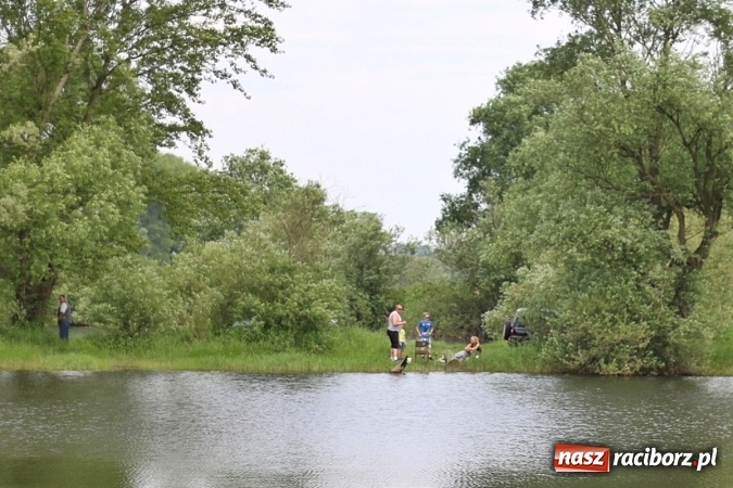 Zdjęcie w galerii na portalu naszraciborz.pl: Bezpieczny wypoczynek i zawody wędkarskie w Łęgu wiadomości z regionu