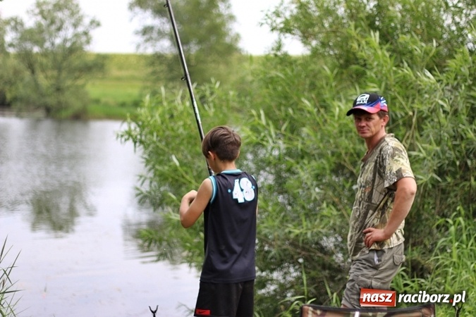 Zdjęcie w galerii na portalu naszraciborz.pl: Bezpieczny wypoczynek i zawody wędkarskie w Łęgu wiadomości z regionu