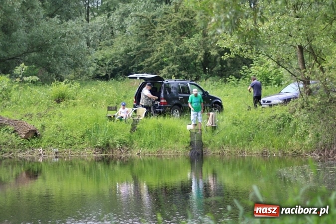 Zdjęcie w galerii na portalu naszraciborz.pl: Bezpieczny wypoczynek i zawody wędkarskie w Łęgu wiadomości z regionu