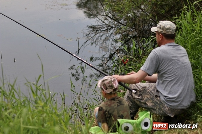Zdjęcie w galerii na portalu naszraciborz.pl: Bezpieczny wypoczynek i zawody wędkarskie w Łęgu wiadomości z regionu