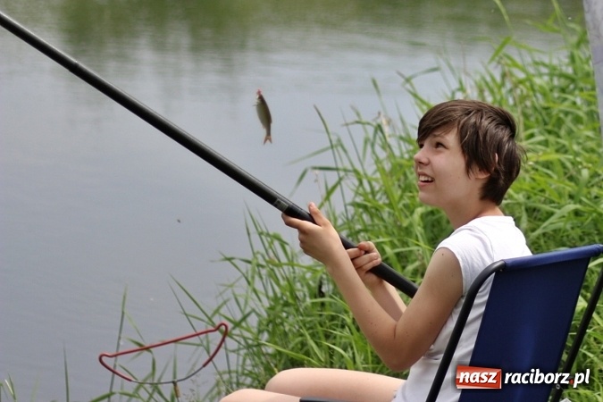 Zdjęcie w galerii na portalu naszraciborz.pl: Bezpieczny wypoczynek i zawody wędkarskie w Łęgu wiadomości z regionu