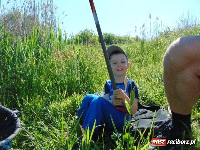 Zdjęcie w galerii na portalu naszraciborz.pl: Wędkarski Dzień Dziecka Koła Racibórz Miasto  wiadomości z regionu