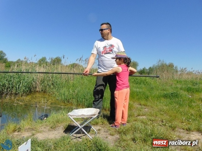 Zdjęcie w galerii na portalu naszraciborz.pl: Wędkarski Dzień Dziecka Koła Racibórz Miasto  wiadomości z regionu