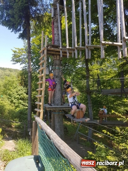 Zdjęcie w galerii na portalu naszraciborz.pl: Pracownicy firmy Dentica24 na rodzinnym pikniku w Ustroniu wiadomości z regionu