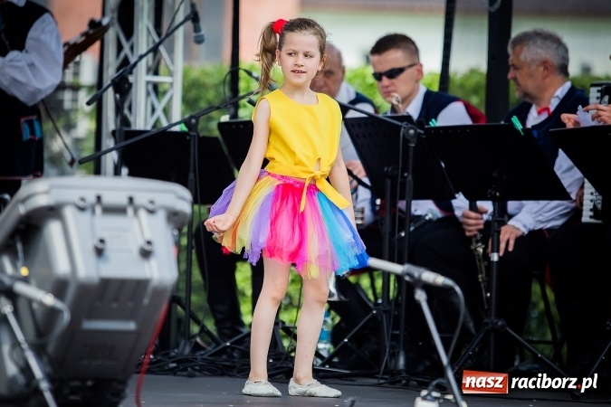 Zdjęcie w galerii na portalu naszraciborz.pl: Piknik rodzinny z Raciborskim Centrum Kultury wiadomości z regionu