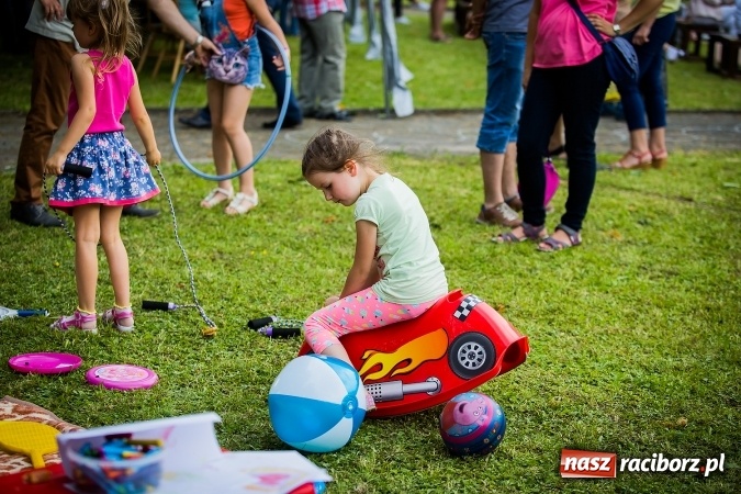 Zdjęcie w galerii na portalu naszraciborz.pl: Piknik rodzinny z Raciborskim Centrum Kultury wiadomości z regionu