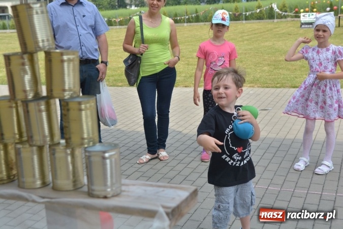 Zdjęcie w galerii na portalu naszraciborz.pl: Familiada i inne atrakcje na festynie rodzinnym w Krzyżanowicach wiadomości z regionu