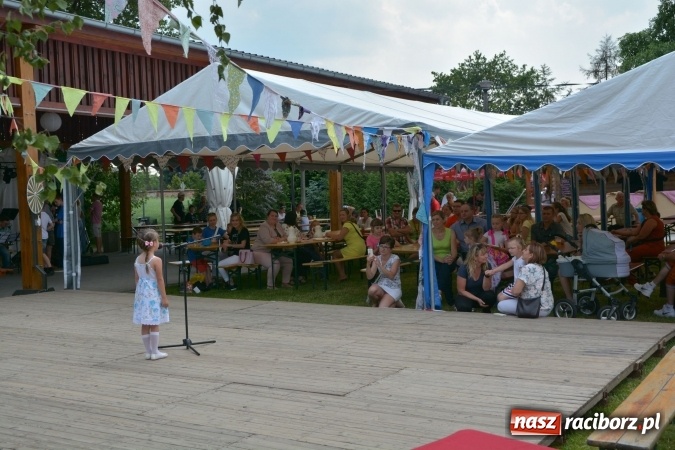 Zdjęcie w galerii na portalu naszraciborz.pl: Familiada i inne atrakcje na festynie rodzinnym w Krzyżanowicach wiadomości z regionu