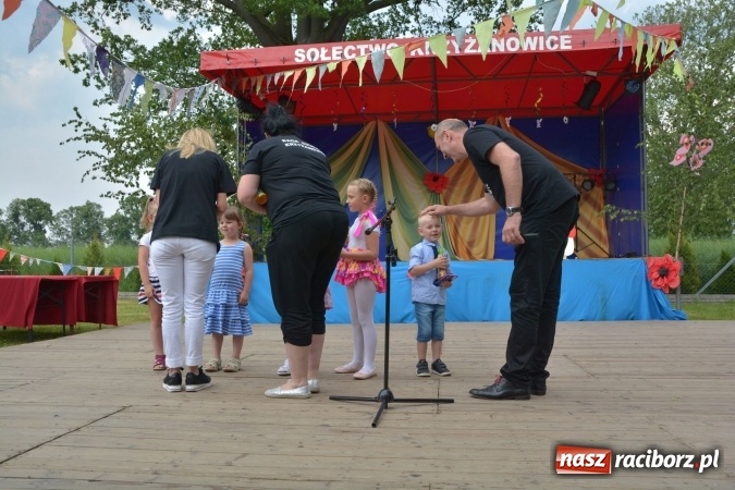 Zdjęcie w galerii na portalu naszraciborz.pl: Familiada i inne atrakcje na festynie rodzinnym w Krzyżanowicach wiadomości z regionu