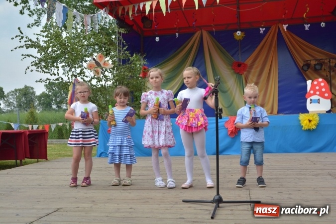 Zdjęcie w galerii na portalu naszraciborz.pl: Familiada i inne atrakcje na festynie rodzinnym w Krzyżanowicach wiadomości z regionu