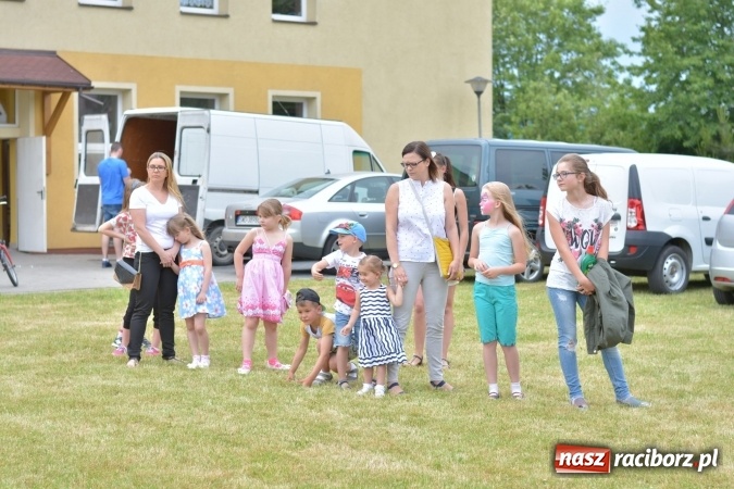 Zdjęcie w galerii na portalu naszraciborz.pl: Familiada i inne atrakcje na festynie rodzinnym w Krzyżanowicach wiadomości z regionu