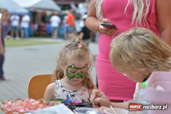 Zdjęcie w galerii na portalu naszraciborz.pl: Familiada i inne atrakcje na festynie rodzinnym w Krzyżanowicach wiadomości z regionu