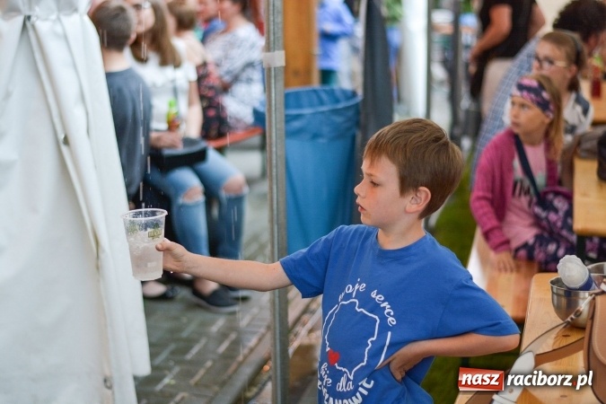 Zdjęcie w galerii na portalu naszraciborz.pl: Familiada i inne atrakcje na festynie rodzinnym w Krzyżanowicach wiadomości z regionu