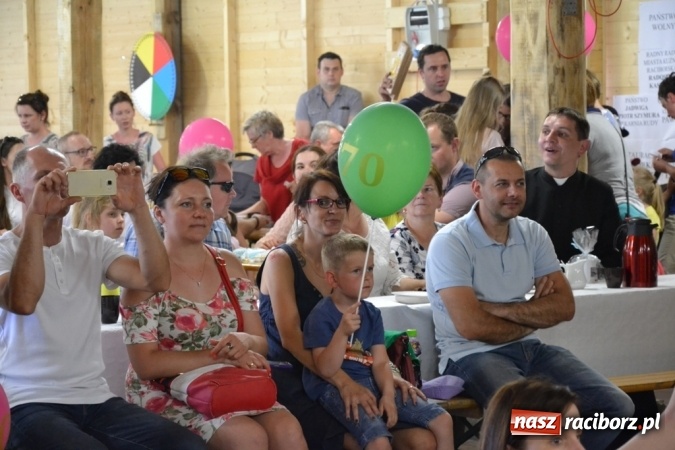 Zdjęcie w galerii na portalu naszraciborz.pl: Rodzinny piknik na siedemdziesięciolecie Przedszkola w Rudach wiadomości z regionu