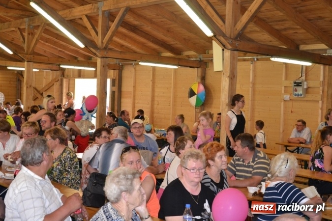 Zdjęcie w galerii na portalu naszraciborz.pl: Rodzinny piknik na siedemdziesięciolecie Przedszkola w Rudach wiadomości z regionu