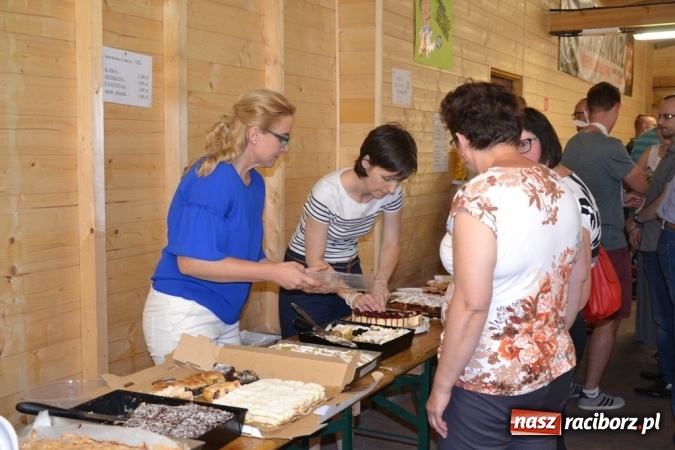 Zdjęcie w galerii na portalu naszraciborz.pl: Rodzinny piknik na siedemdziesięciolecie Przedszkola w Rudach wiadomości z regionu