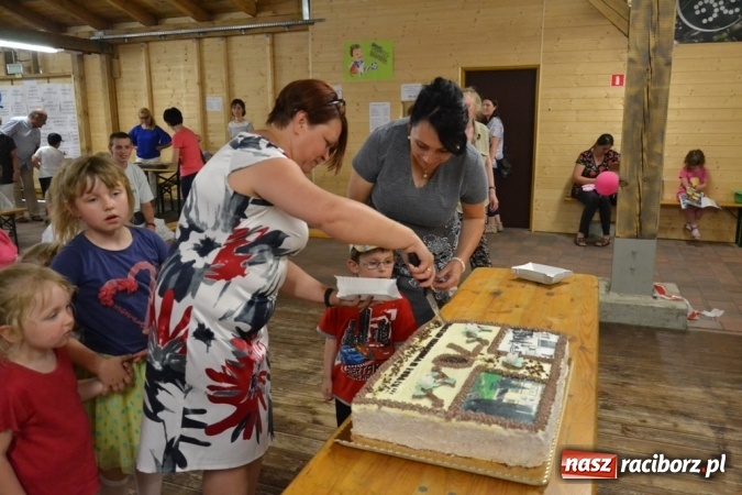 Zdjęcie w galerii na portalu naszraciborz.pl: Rodzinny piknik na siedemdziesięciolecie Przedszkola w Rudach wiadomości z regionu