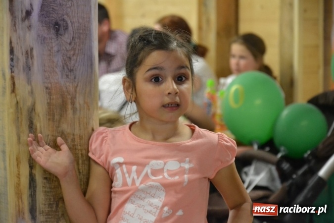 Zdjęcie w galerii na portalu naszraciborz.pl: Rodzinny piknik na siedemdziesięciolecie Przedszkola w Rudach wiadomości z regionu