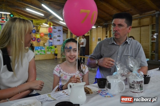 Zdjęcie w galerii na portalu naszraciborz.pl: Rodzinny piknik na siedemdziesięciolecie Przedszkola w Rudach wiadomości z regionu