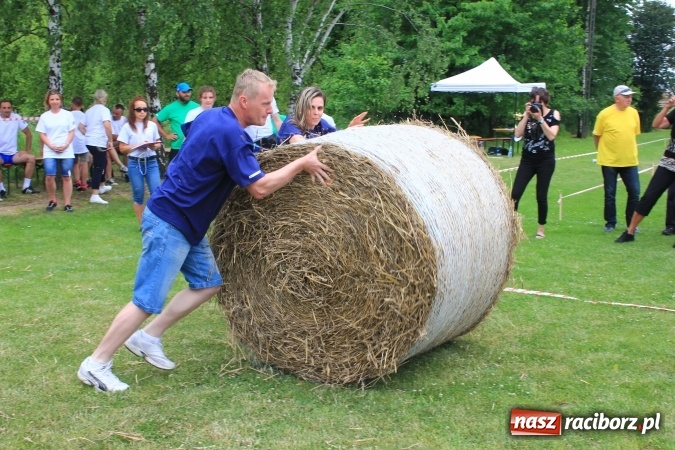 Zdjęcie w galerii na portalu naszraciborz.pl: Burzowy turniej sołectw w Łańcach. Zwyciężyła drużyna z Pogrzebienia!  wiadomości z regionu