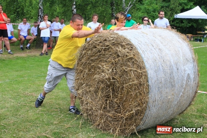 Zdjęcie w galerii na portalu naszraciborz.pl: Burzowy turniej sołectw w Łańcach. Zwyciężyła drużyna z Pogrzebienia!  wiadomości z regionu