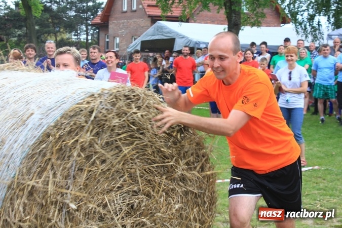 Zdjęcie w galerii na portalu naszraciborz.pl: Burzowy turniej sołectw w Łańcach. Zwyciężyła drużyna z Pogrzebienia!  wiadomości z regionu