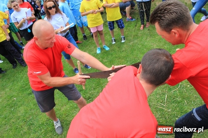 Zdjęcie w galerii na portalu naszraciborz.pl: Burzowy turniej sołectw w Łańcach. Zwyciężyła drużyna z Pogrzebienia!  wiadomości z regionu