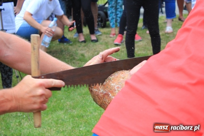 Zdjęcie w galerii na portalu naszraciborz.pl: Burzowy turniej sołectw w Łańcach. Zwyciężyła drużyna z Pogrzebienia!  wiadomości z regionu
