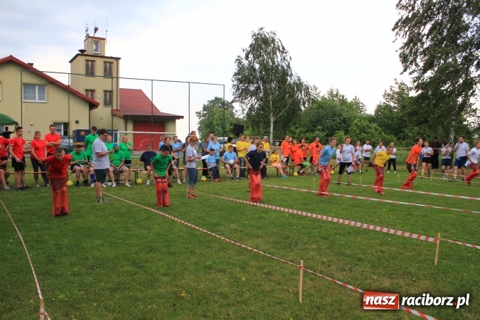 Zdjęcie w galerii na portalu naszraciborz.pl: Burzowy turniej sołectw w Łańcach. Zwyciężyła drużyna z Pogrzebienia!  wiadomości z regionu