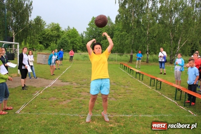 Zdjęcie w galerii na portalu naszraciborz.pl: Burzowy turniej sołectw w Łańcach. Zwyciężyła drużyna z Pogrzebienia!  wiadomości z regionu