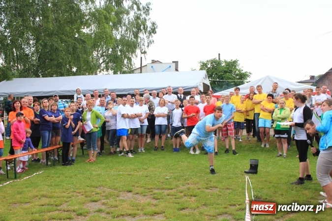 Zdjęcie w galerii na portalu naszraciborz.pl: Burzowy turniej sołectw w Łańcach. Zwyciężyła drużyna z Pogrzebienia!  wiadomości z regionu