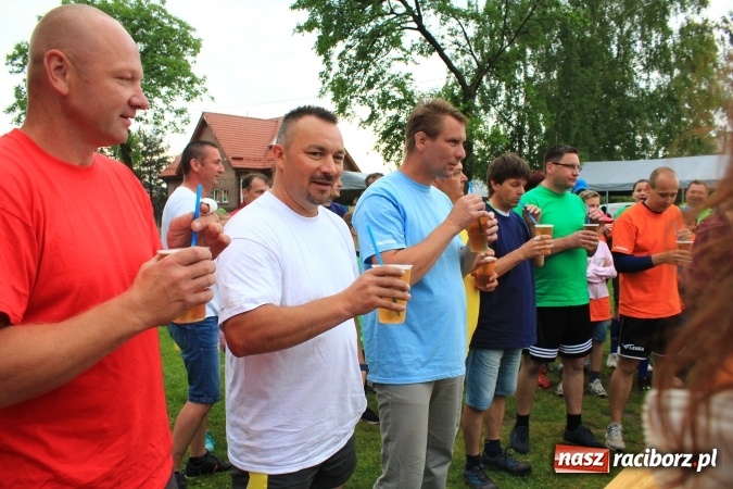 Zdjęcie w galerii na portalu naszraciborz.pl: Burzowy turniej sołectw w Łańcach. Zwyciężyła drużyna z Pogrzebienia!  wiadomości z regionu