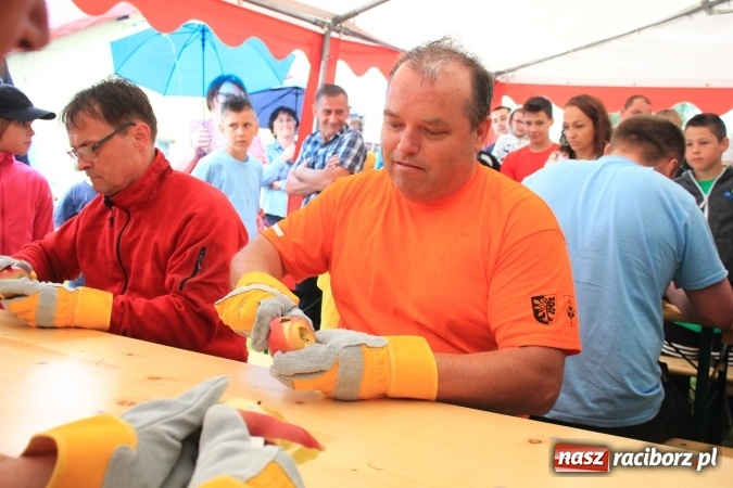 Zdjęcie w galerii na portalu naszraciborz.pl: Burzowy turniej sołectw w Łańcach. Zwyciężyła drużyna z Pogrzebienia!  wiadomości z regionu