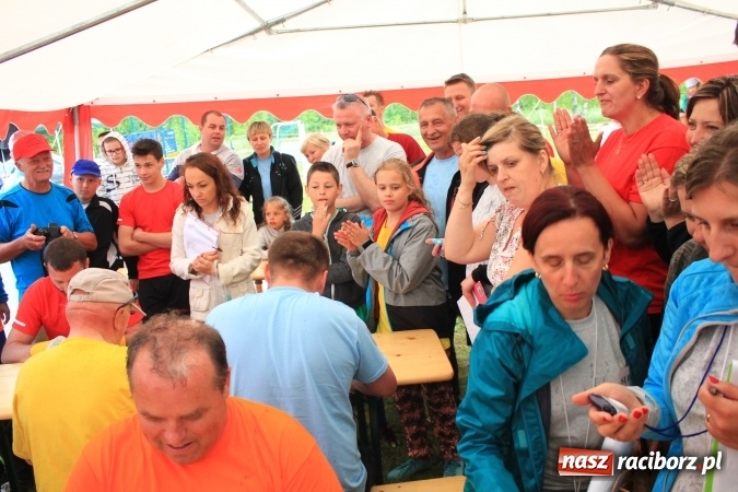 Zdjęcie w galerii na portalu naszraciborz.pl: Burzowy turniej sołectw w Łańcach. Zwyciężyła drużyna z Pogrzebienia!  wiadomości z regionu