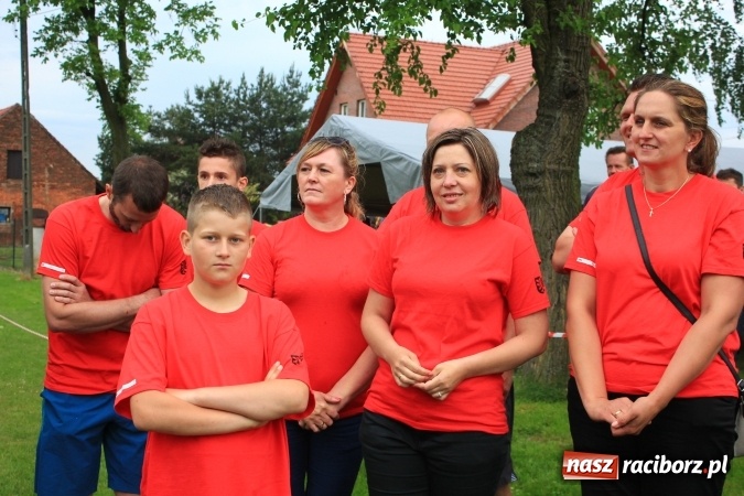 Zdjęcie w galerii na portalu naszraciborz.pl: Burzowy turniej sołectw w Łańcach. Zwyciężyła drużyna z Pogrzebienia!  wiadomości z regionu
