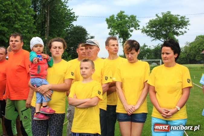 Zdjęcie w galerii na portalu naszraciborz.pl: Burzowy turniej sołectw w Łańcach. Zwyciężyła drużyna z Pogrzebienia!  wiadomości z regionu