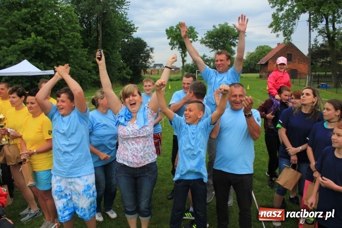 Zdjęcie w galerii na portalu naszraciborz.pl: Burzowy turniej sołectw w Łańcach. Zwyciężyła drużyna z Pogrzebienia!  wiadomości z regionu