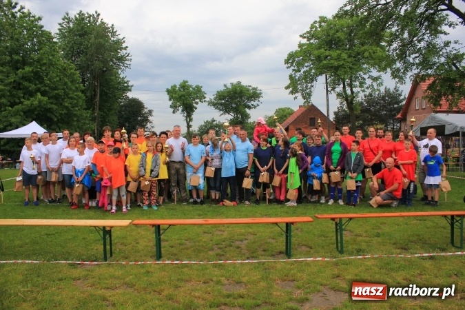 Zdjęcie w galerii na portalu naszraciborz.pl: Burzowy turniej sołectw w Łańcach. Zwyciężyła drużyna z Pogrzebienia!  wiadomości z regionu