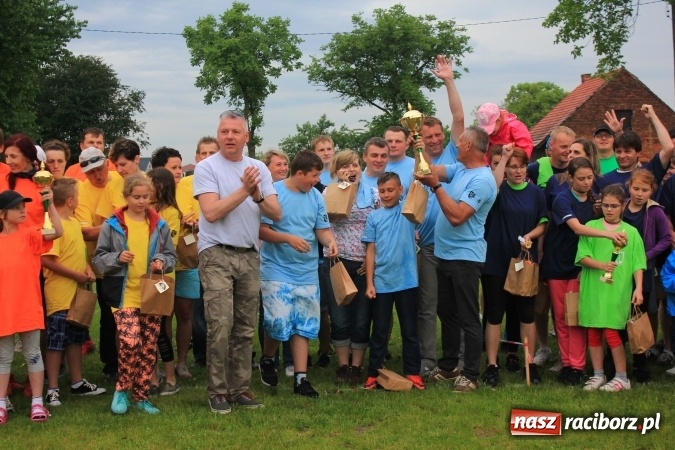 Zdjęcie w galerii na portalu naszraciborz.pl: Burzowy turniej sołectw w Łańcach. Zwyciężyła drużyna z Pogrzebienia!  wiadomości z regionu