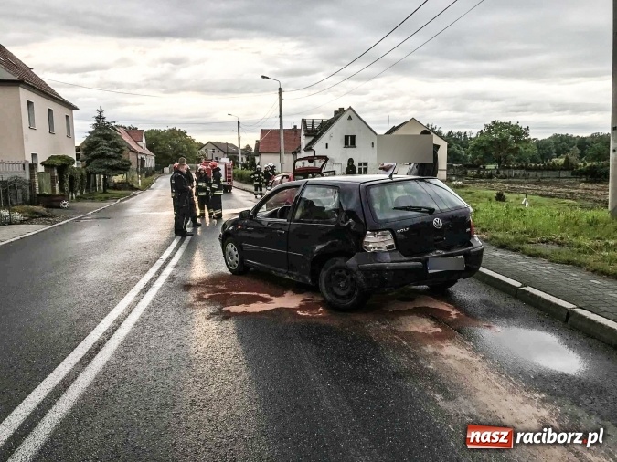 Zdjęcie w galerii na portalu naszraciborz.pl: Matka z dzieckiem w szpitalu po zderzeniu golfa z matizem na Kozielskiej wiadomości z regionu