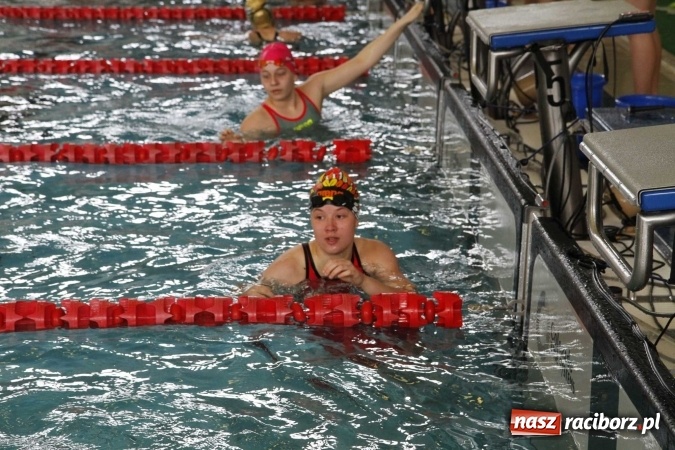 Zdjęcie w galerii na portalu naszraciborz.pl: Pływanie. 15 lat partnerstwa na pływalni ZSOMS wiadomości z regionu
