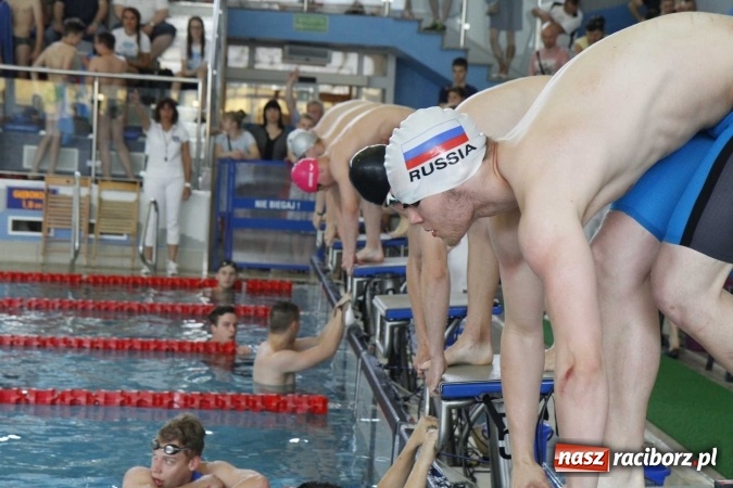Zdjęcie w galerii na portalu naszraciborz.pl: Pływanie. 15 lat partnerstwa na pływalni ZSOMS wiadomości z regionu