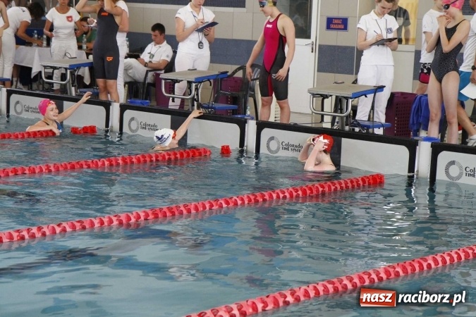 Zdjęcie w galerii na portalu naszraciborz.pl: Pływanie. 15 lat partnerstwa na pływalni ZSOMS wiadomości z regionu