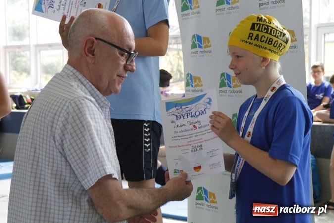 Zdjęcie w galerii na portalu naszraciborz.pl: Pływanie. 15 lat partnerstwa na pływalni ZSOMS wiadomości z regionu