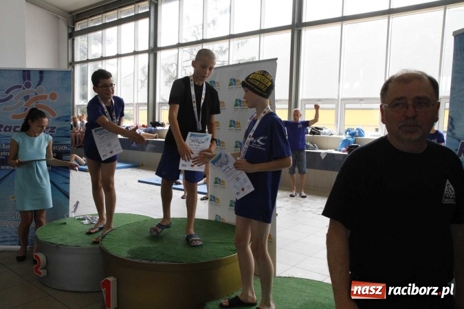 Zdjęcie w galerii na portalu naszraciborz.pl: Pływanie. 15 lat partnerstwa na pływalni ZSOMS wiadomości z regionu