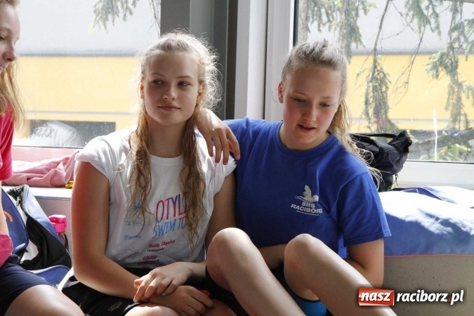 Zdjęcie w galerii na portalu naszraciborz.pl: Pływanie. 15 lat partnerstwa na pływalni ZSOMS wiadomości z regionu